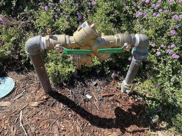 Residential backflow prevention assembly